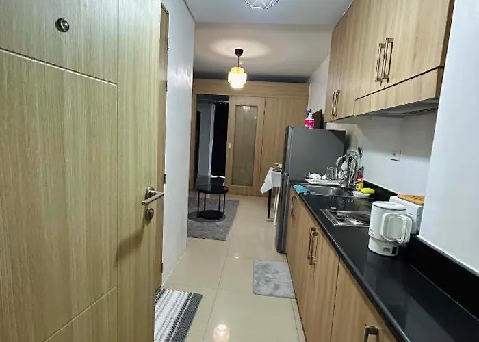 Apartment Moa 1br With Pool View &balcony Staycation2 Manila