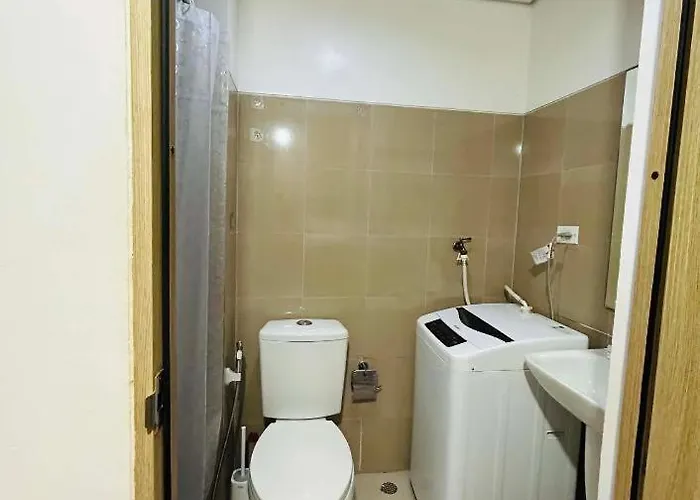 Apartment Moa 1br With Pool View &balcony Staycation2 Manila
