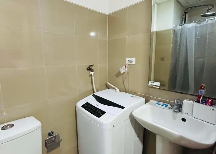 Moa 1br With Pool View &balcony Staycation2 * Manila